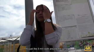 HUNT4K. Tajiri anaweza kununua tight kijana uke na kuchimba yake siku zote muda mrefu