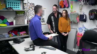 Cop U l-Pass Dad Tieħu Dawriet U Mara Bint