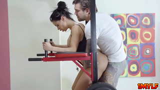 ���ુઆન ખેંચાઈ કેનેલા&amp; # 039; ઓ હીસ લિપ્સ