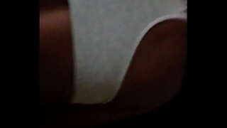 Backshots አሁን እሷ መጣ