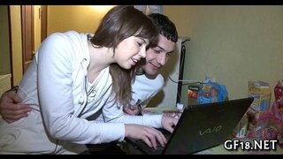 ���ేవలం వద్ద తదేకంగా చూడు ఈ అందమైన gir