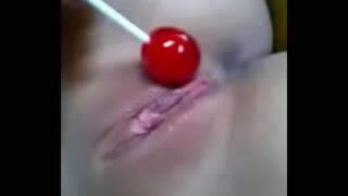 4935961 लॅटीना masturbates एक पॅलेट निश्चित करतो