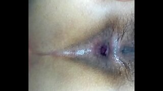 געבן אים דורך די טאָכעס צו מיין שרעטל