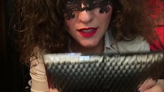 Телисең Алырга Минем Трусики? Мин пошлю аларның сиңа, свинья. Mistress Hotwife Venus.