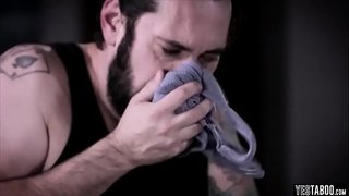 Bòidheach chick sgileil garbh sex airson saor &#039; s an asgaidh an t-seòmar agus bòrd