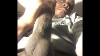 Надад Stroking Миний Том Дик Сарыг Би Булэг