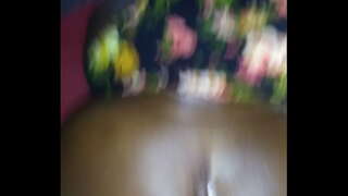 ���ોટી સુંદર મહિલા મેળવવામાં સેક્સ કરવું