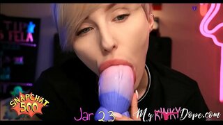 Incredibile mittente sta con un buon culo è pronto per sborrare in cam | versione completa - webcumgirls.com