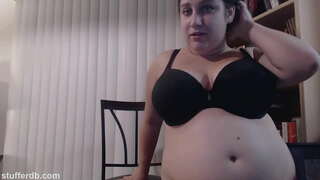 ���ាក្មេងស្រីស្រឡាញ់បង្អែម