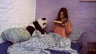 Tha mi a &#039;call a&#039; deuchainn &#039; s mo ex a thèid a-steach air mo san t-seòmar agus fucks me gus tha mi glè sgìth