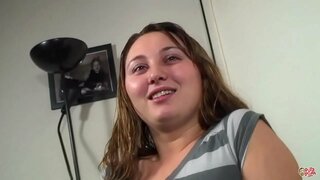 Alexandra jħobb mara bl-ispanjol-irġiel