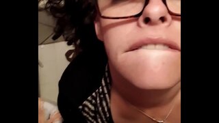 ���ನ್ನ ಹೆಜ್ಜೆ ಸಹೋದರಿ ನೀಡುತ್ತದೆ ಅತ್ಯುತ್ತಮ ತಲೆ