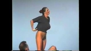 Obrovské prsia na pláži http: / / / WantToChat