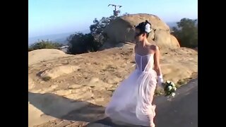 Infeliz mozo abandonado muller dá algunha cabeza, a continuación, cravado por dous bondoso smoothers