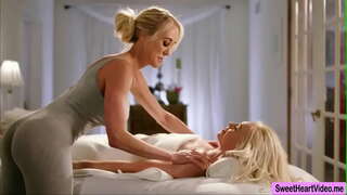 ماں بیٹے سے محبت کرتا ہے میں مدد ملتی ہے اس کے گاہک سے Lyra قوانین بلی ، orgasm تک پہنچنے