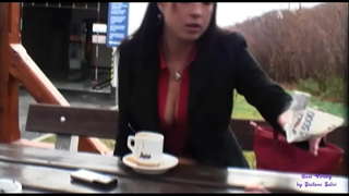 Varakova adalah di lebuh raya restoran di hunt untuk pelanggan untuk fuck