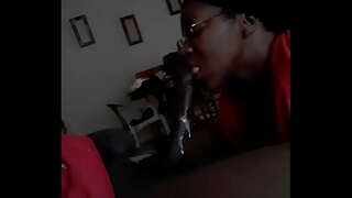 ���ಾಯಿಯಿಂದ ಜುಂಬು ಸ್ವರ್ಗ. ಅದನ್ನು KYTTKATT